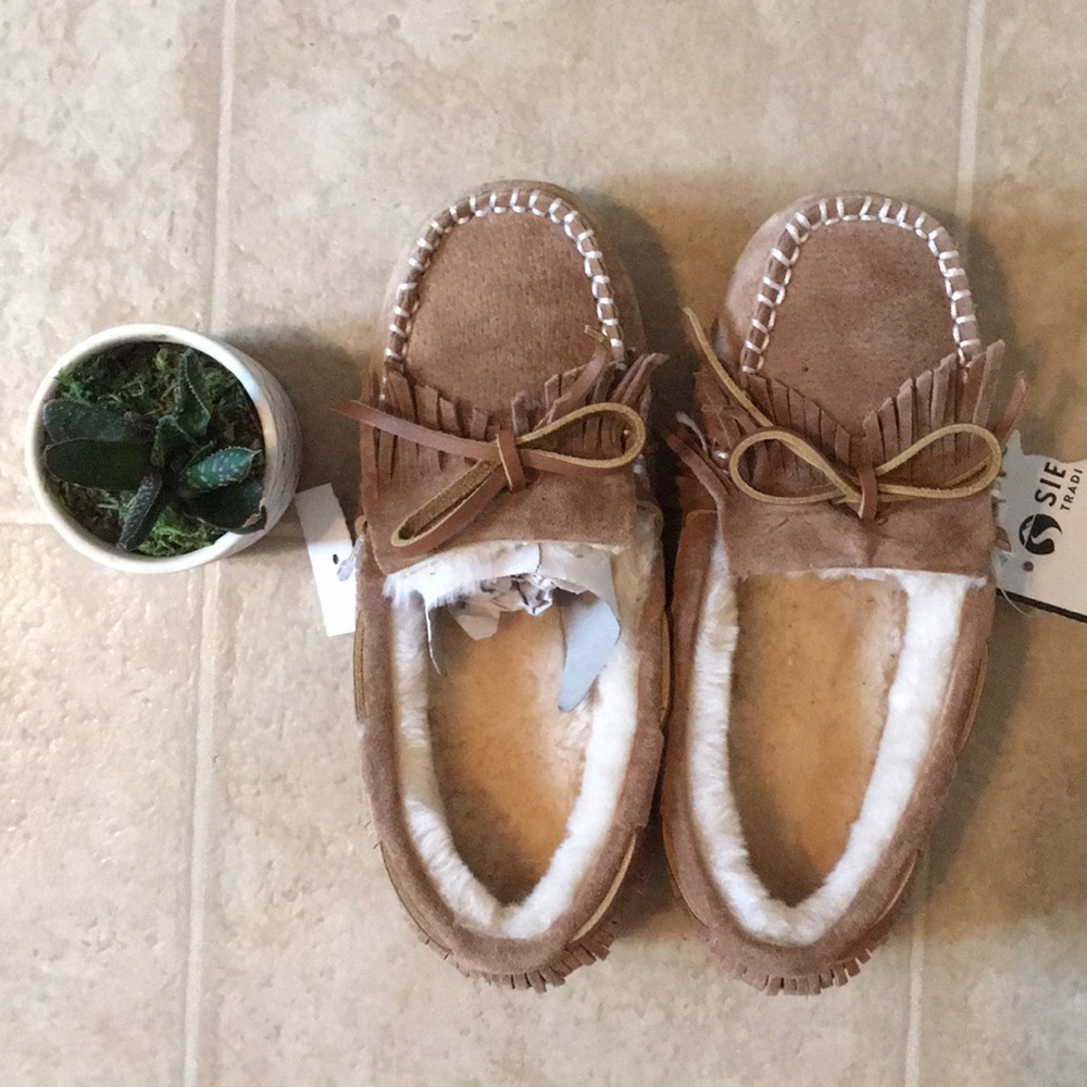 💥 New Moccasins